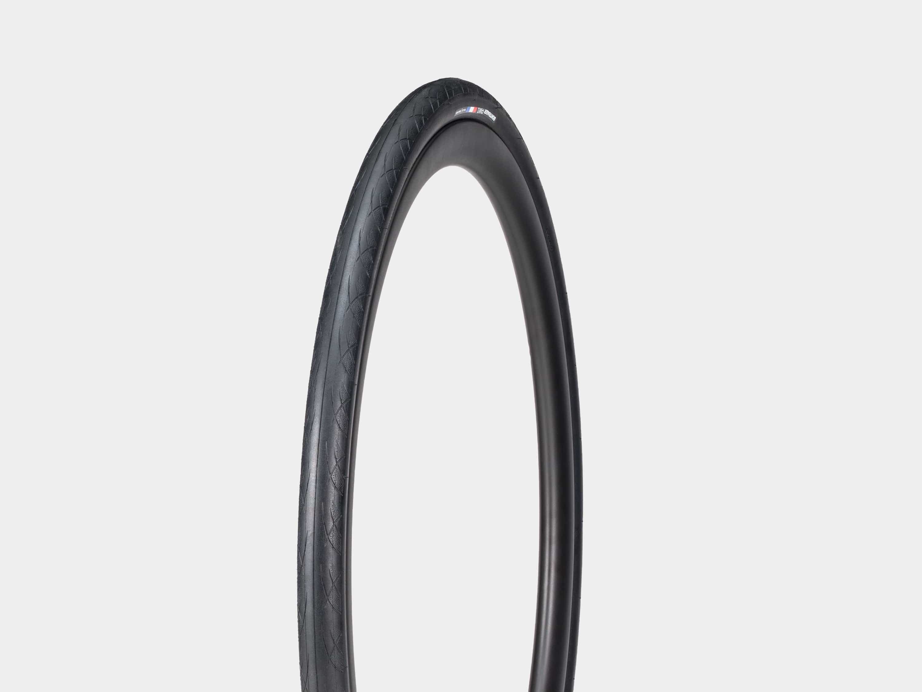 Bontrager Road Tyres 700C x 32mm / Black Bontrager AW1 Hard-Case Road Tyre